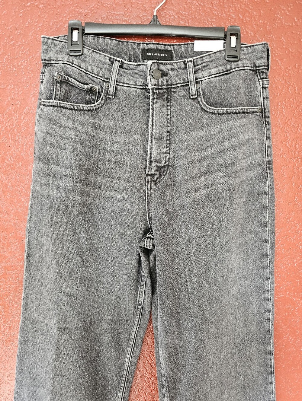 High-Rise Wide Leg Jeans in Washed Gray - Picture 4 of 9